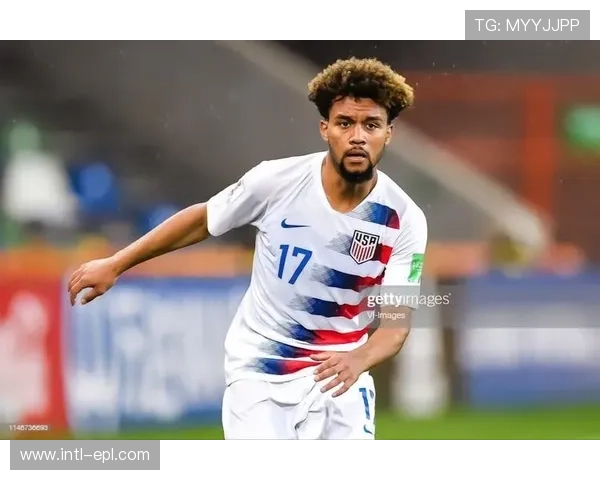 帕尔马租借奥林匹亚科斯前锋埃斯佩托，强化锋线深度